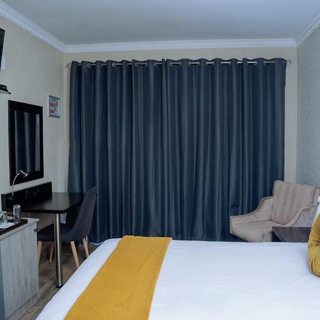 Q'S Boutique Stay Standerton Exteriér fotografie